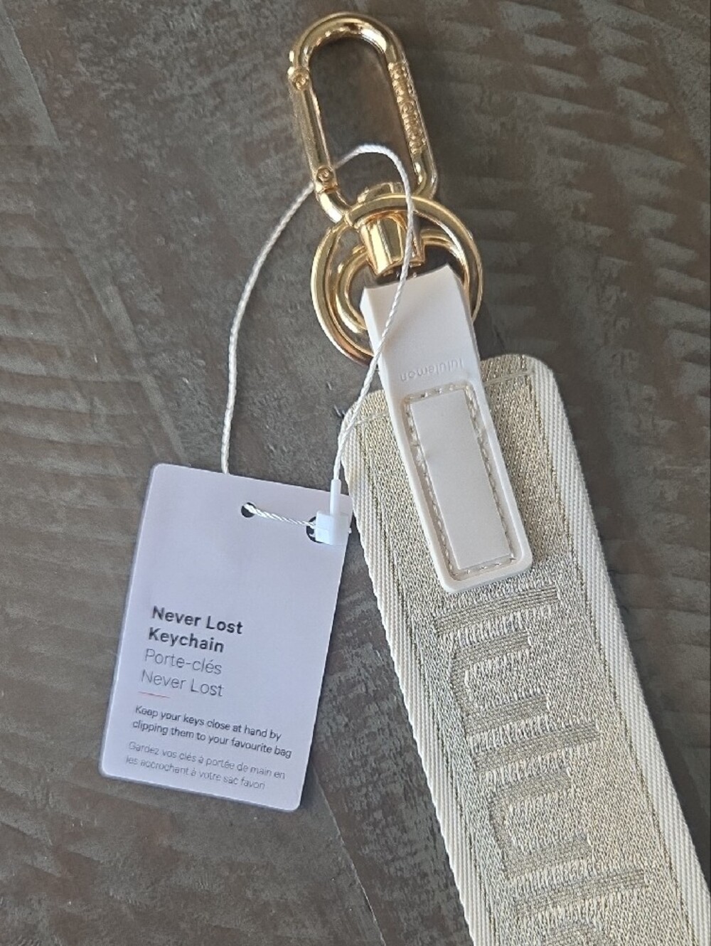 lululemon athletica Metallic Gold Never Lost Keychain Wristlet - Picture 3 of 5